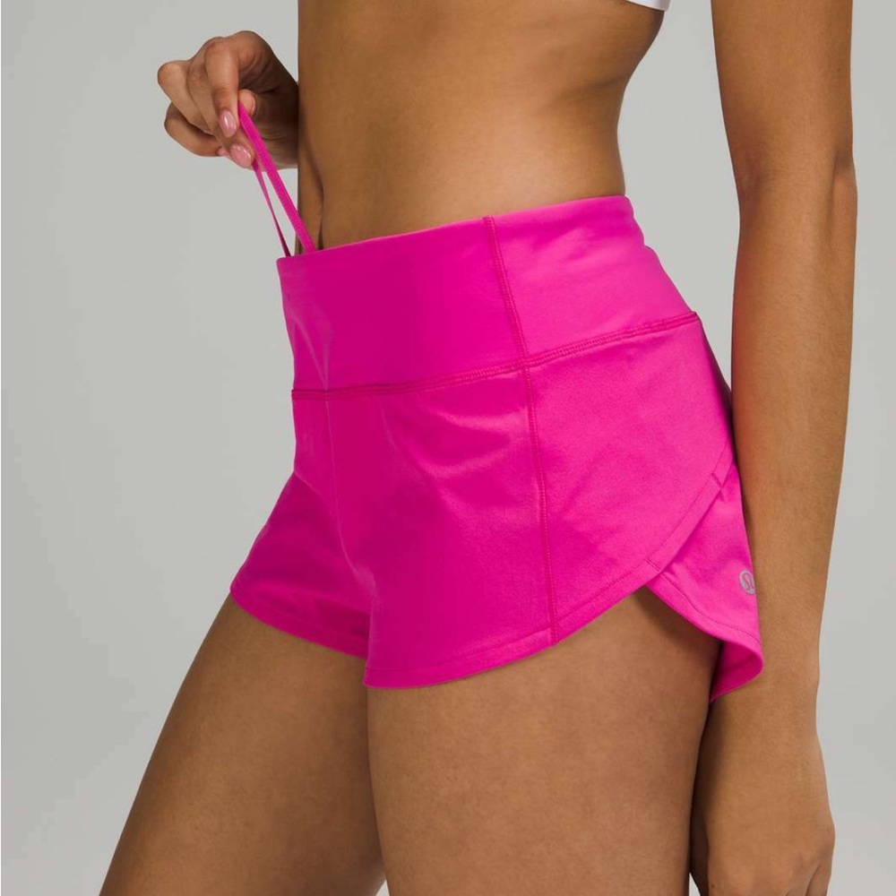 Lululemon Speed Up Low Rise Shorts 2.5”